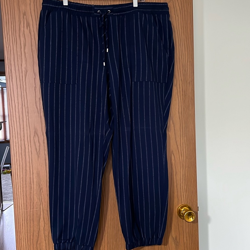 Nine West navy and white pinstripes cargo pants